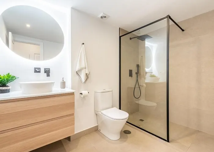 Senorio De Aloha 3 Bedroom Duplex Within Walking Distance To Puerto Banus *