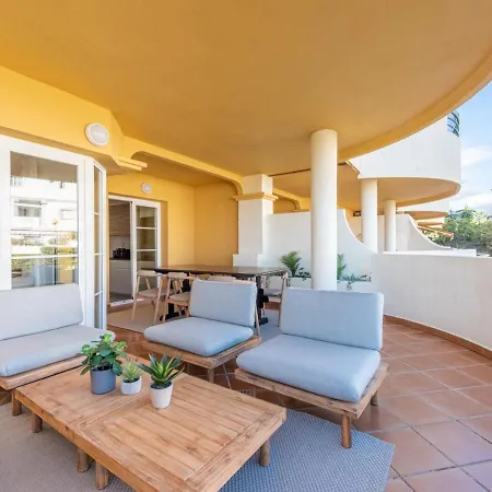Senorio De Aloha 3 Bedroom Duplex Within Walking Distance To Puerto Banus Апартаменты