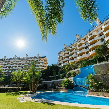 Senorio De Aloha 3 Bedroom Duplex Within Walking Distance To Puerto Banus Апартаменты