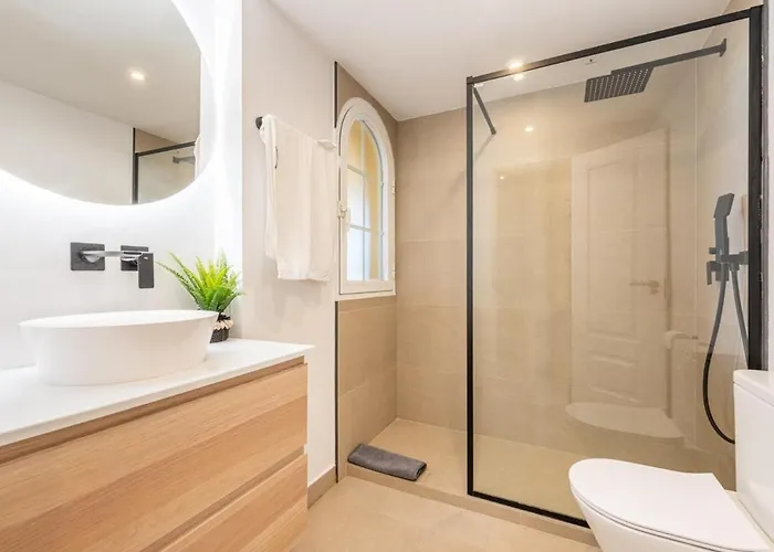 Апартаменты Senorio De Aloha 3 Bedroom Duplex Within Walking Distance To Puerto Banus