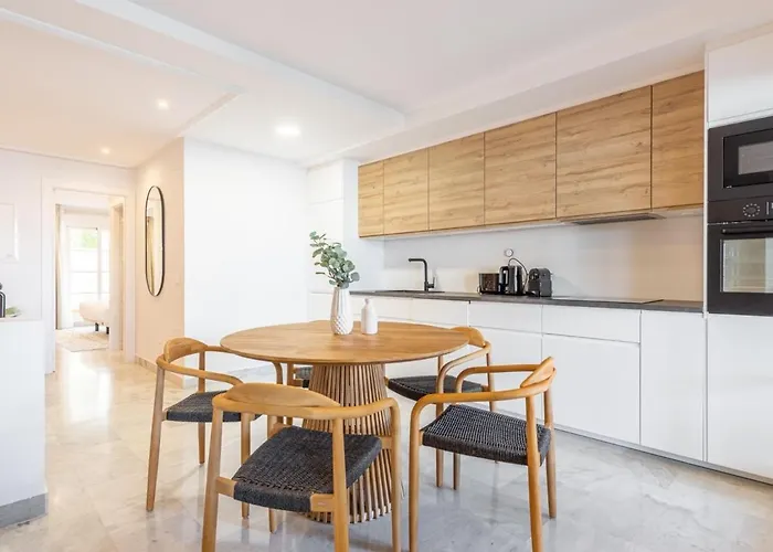 Senorio De Aloha 3 Bedroom Duplex Within Walking Distance To Puerto Banus דירה מארבלה